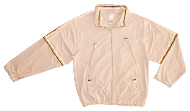 Pet Breed: Chaqueta Lacoste.     T-L