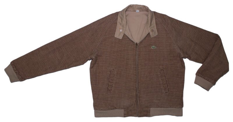 Pet Breed: Chaqueta Lacoste.     T-XL