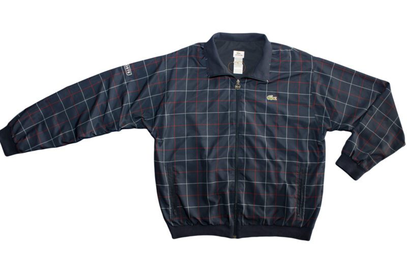 Pet Breed: Chaqueta Lacoste.     T-XL
