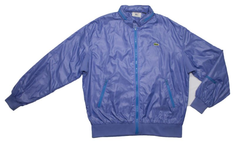 Pet Breed: Chaqueta Lacoste.     T-XL
