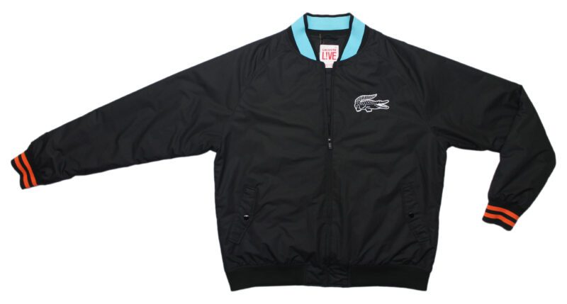 Pet Breed: Chaqueta Lacoste.     T-XXL