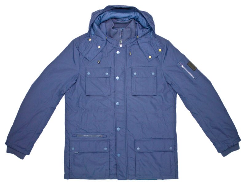 Pet Breed: Chaqueta Lacoste.     T-L