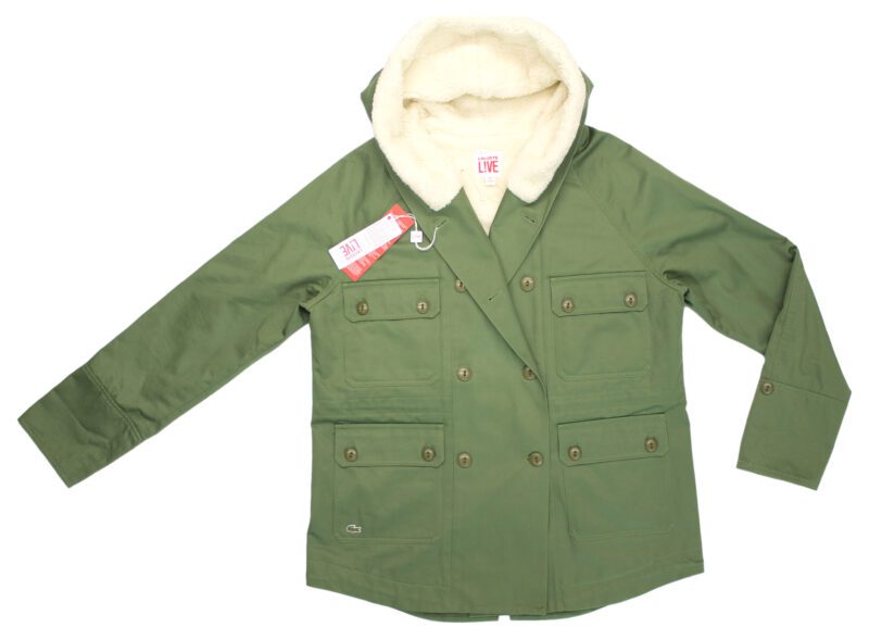 Pet Breed: Chaqueta Lacoste.     T-L