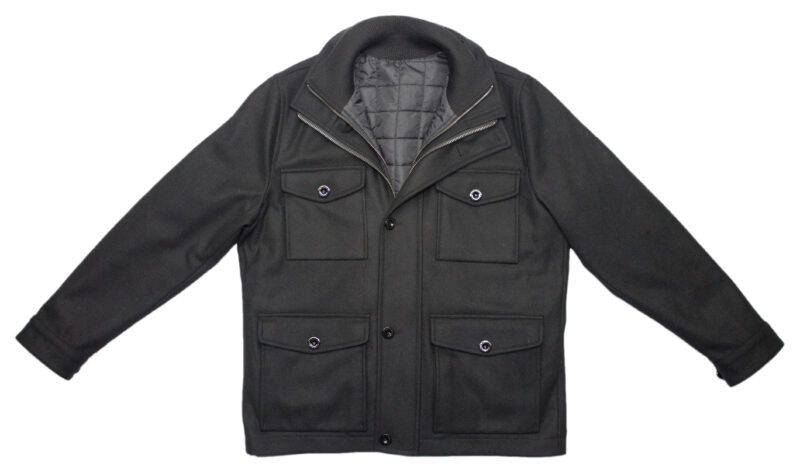 Pet Breed: Chaqueta Lacoste.     T-L