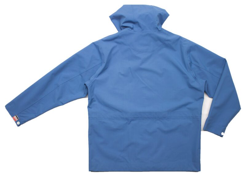 Pet Breed: Chaqueta Lacoste.     T-XL