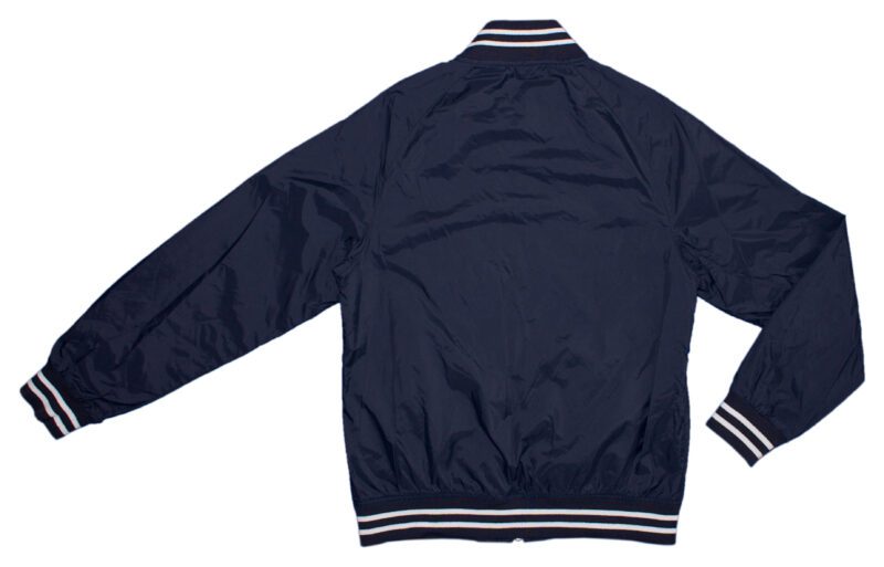Pet Breed: Chaqueta Lacoste.     T-S
