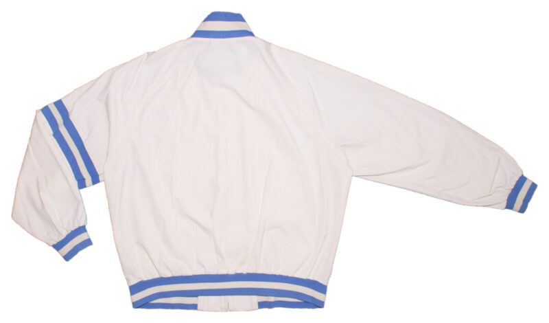 Pet Breed: Chaqueta Lacoste.     T-L
