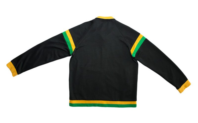 Pet Breed: Chaqueta Lacoste.     T-M