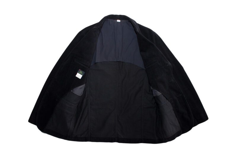 Pet Breed: Chaqueta Lacoste.     T-S