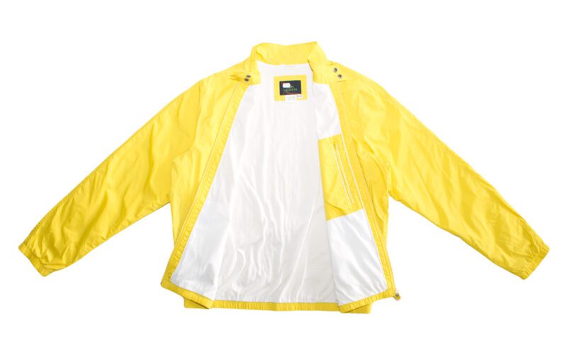 Pet Breed: Chaqueta Lacoste.     T-L