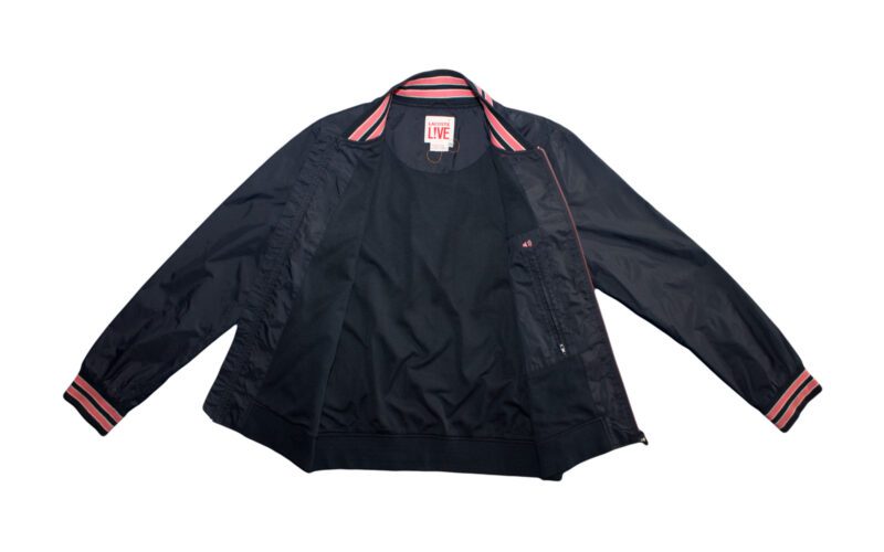 Pet Breed: Chaqueta Lacoste.     T-S