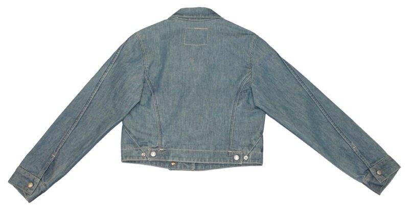Pet Breed: Chaqueta Levi's.     T-M
