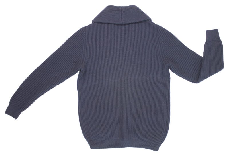 Pet Breed: Saco Lacoste.     T-L