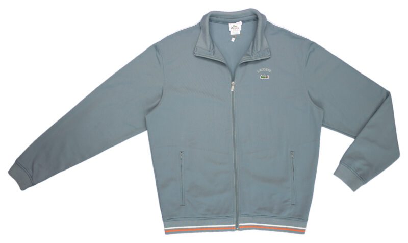 Pet Breed: Chaqueta Lacoste.     T-L