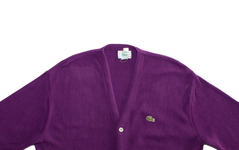 Pet Breed: Saco Lacoste.     T-M