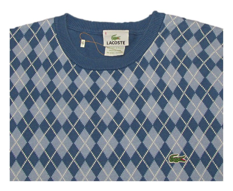 Pet Breed: Saco Lacoste.     T-M