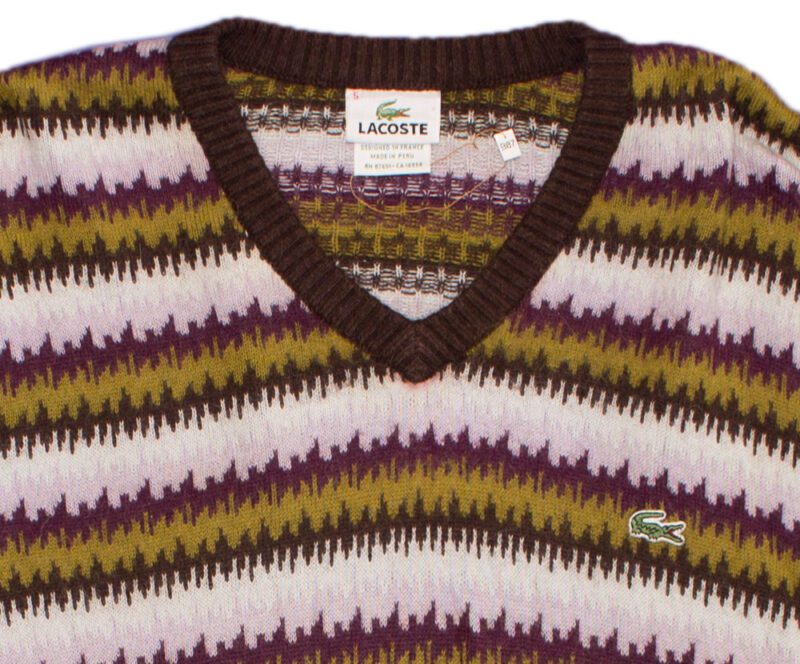 Pet Breed: Saco Lacoste.     T-L
