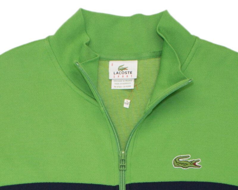 Pet Breed: Chaqueta Lacoste.     T-XL