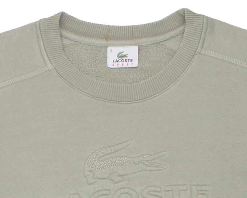 Pet Breed: Saco Lacoste.     T-M