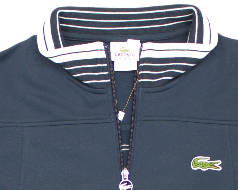 Pet Breed: Chaqueta Lacoste.     T-L
