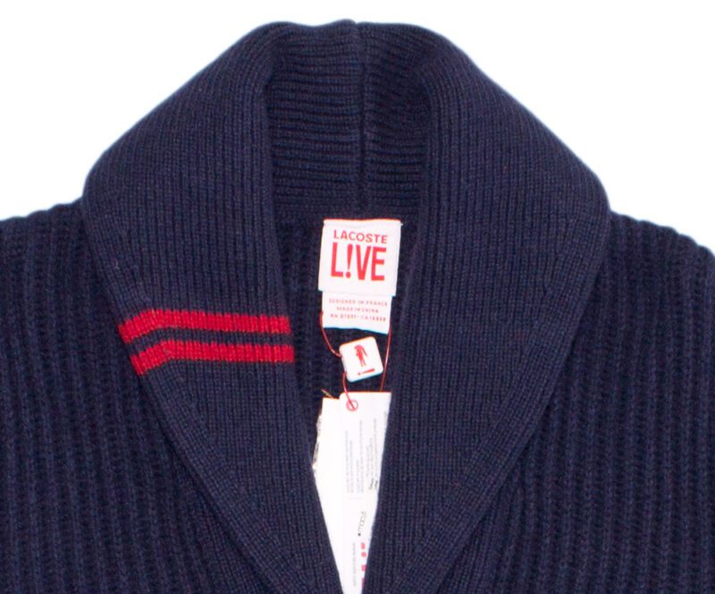 Pet Breed: Saco Lacoste.     T-M